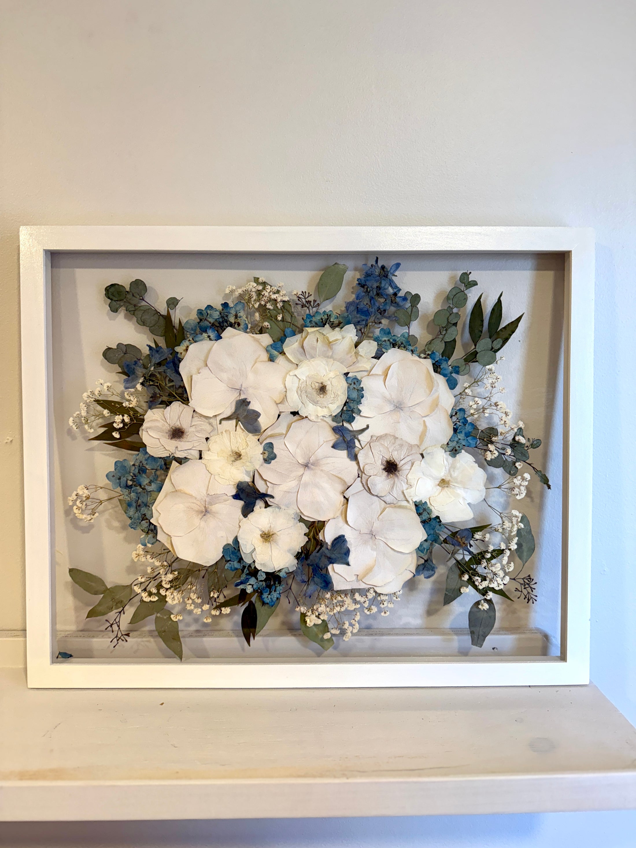The Classic Memorial Frame