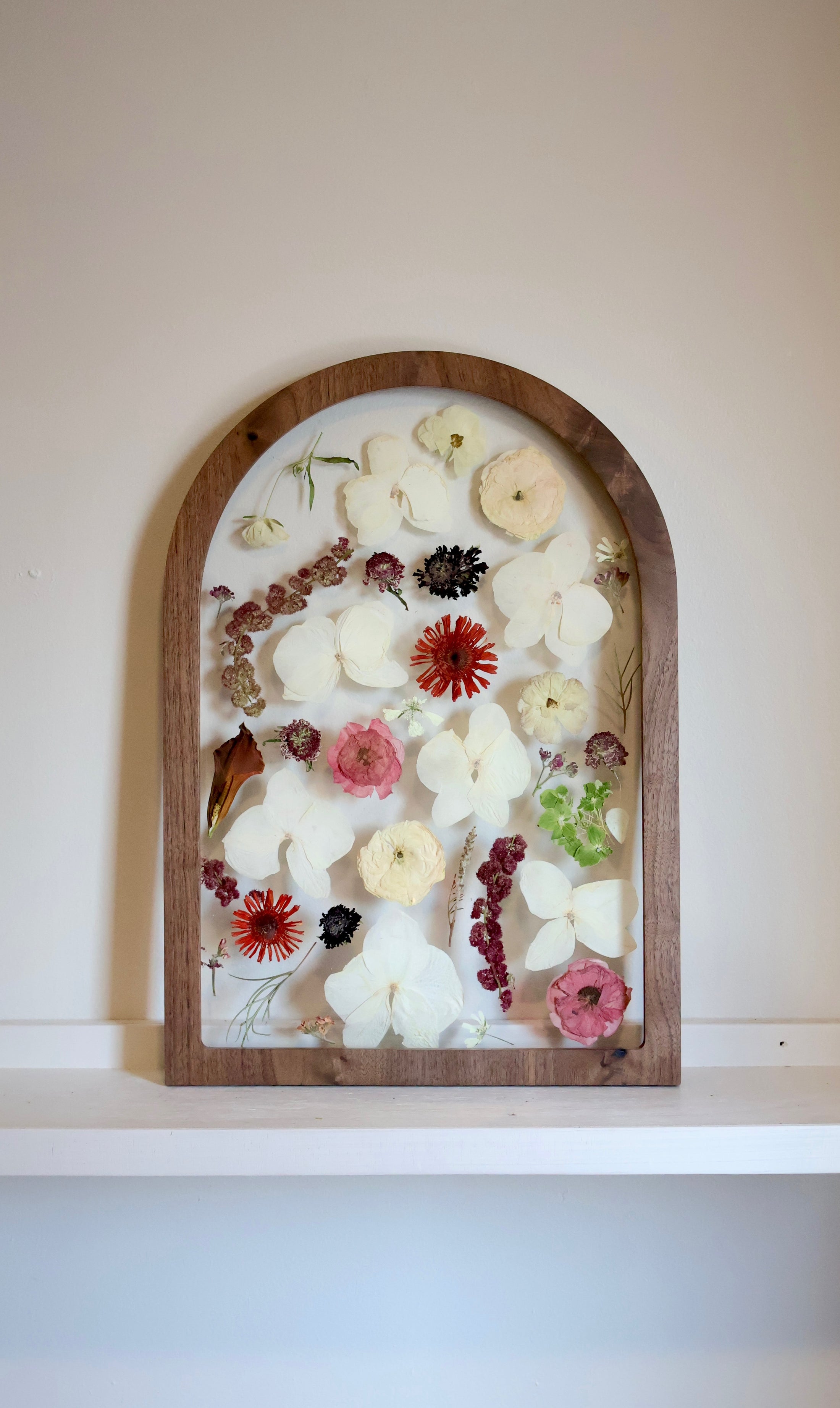 The Arch Memorial Frame
